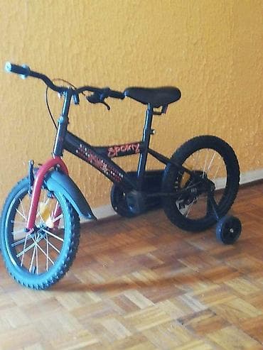 Dečiji bicikl sa pomoćnim točkićima - Veličina točkova: približno 16 na lalafo.rs Dečiji bicikl sa pomoćnim točkićima - Veličina točkova: približno 16