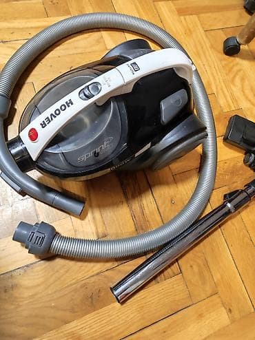 Usisivač marke Hoover, model Sprint Evo, dizajniran za efikasno na lalafo.rs Usisivač marke Hoover, model Sprint Evo, dizajniran za efikasno