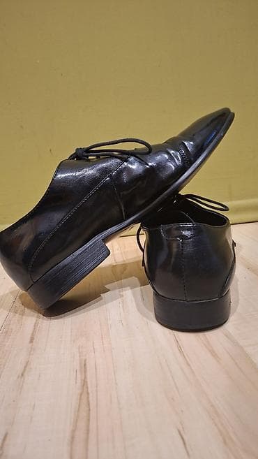 Elegantne muške cipele – crne, vezivanje na pertle, klasičan „cap-toe“ na lalafo.rs — 3 Elegantne muške cipele – crne, vezivanje na pertle, klasičan „cap-toe“ — 3