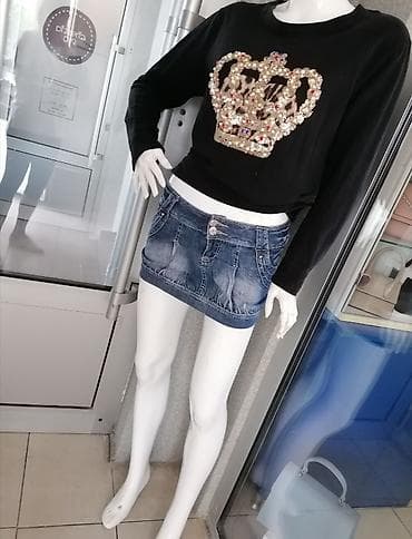 Super duks, odgovara za M L
Nošen očuvan na lalafo.rs — 8 Super duks, odgovara za M L
Nošen očuvan — 8