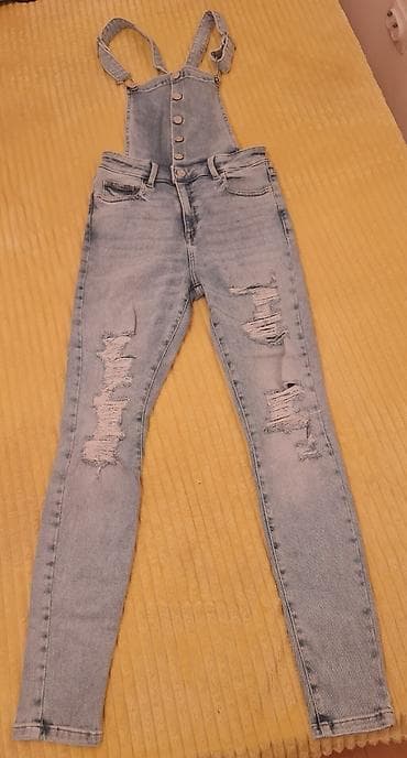 pantalone butiku ali: Tregerice nove original Guess. vel. S. elasticne su i mekane. nove sa na lalafo.rs — 4 pantalone butiku ali: Tregerice nove original Guess. vel. S. elasticne su i mekane. nove sa — 4