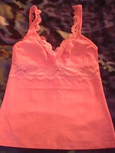 Na prodaju roza čipkana majica na bretele, ima elastina, M veličina at lalafo.rs Na prodaju roza čipkana majica na bretele, ima elastina, M veličina