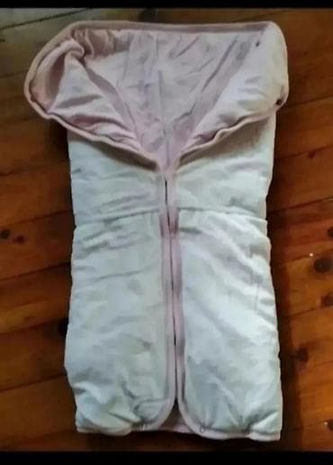 Bebi plisana deka-cebe u super stanju na lalafo.rs — 1 Bebi plisana deka-cebe u super stanju — 1