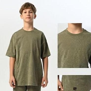 Dečija majica kratkih rukava – oversized kroj - Boja: maslinasto na lalafo.rs Dečija majica kratkih rukava – oversized kroj - Boja: maslinasto