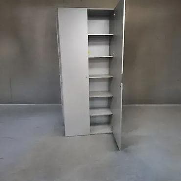 Furniture: Ormari, police, plakari za kancelariju ili radni prostor Očuvani at lalafo.rs — 7 Furniture: Ormari, police, plakari za kancelariju ili radni prostor Očuvani — 7