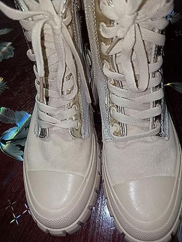 Ženske patike/čizme sa platformom – broj 39. - Dizajn: kombinacija na lalafo.rs — 2 Ženske patike/čizme sa platformom – broj 39. - Dizajn: kombinacija — 2