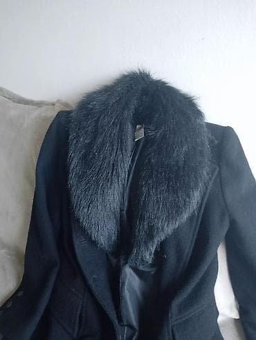 Ženski elegantni kaput – crni - Kroj: strukirani kaput srednje dužine na lalafo.rs — 3 Ženski elegantni kaput – crni - Kroj: strukirani kaput srednje dužine — 3