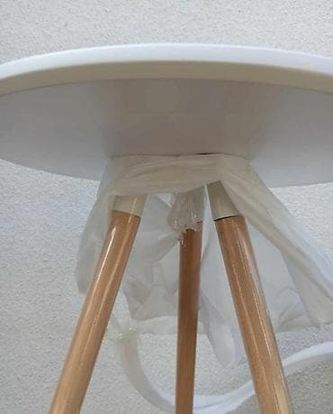 Potpuno novi barski stolovi Kvalitetna medijapan plocha, jaki drveni na lalafo.rs — 9 Potpuno novi barski stolovi Kvalitetna medijapan plocha, jaki drveni — 9