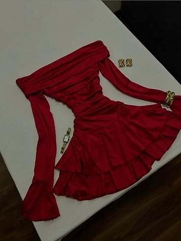 divide haljina tunika: Kratka ženska haljina sa spuštenim ramenima gs - Model: uska silueta at lalafo.rs — 1 divide haljina tunika: Kratka ženska haljina sa spuštenim ramenima gs - Model: uska silueta — 1