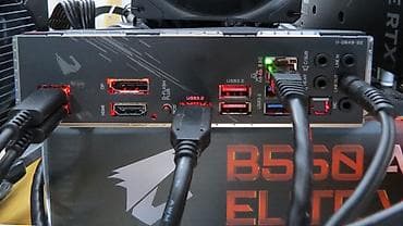 Ryzen 7 5700X + Gigabyte B550 Aorus Elite V2 Rev.1.5 Nov komplet na lalafo.rs — 5 Ryzen 7 5700X + Gigabyte B550 Aorus Elite V2 Rev.1.5 Nov komplet — 5