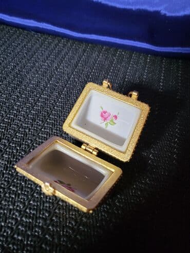 Ironing Boards: Jewelry box, color - Multicolored, New at lalafo.rs — 4 Ironing Boards: Jewelry box, color - Multicolored, New — 4