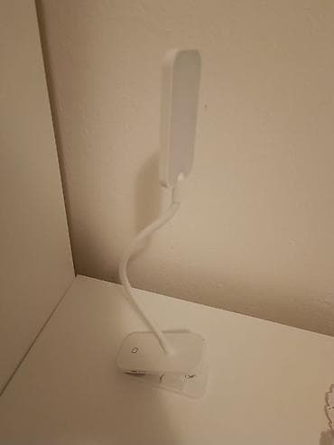 LED lampa sa štipaljkom i fleksibilnim vratom - Kompaktna bela LED at lalafo.rs — 1 LED lampa sa štipaljkom i fleksibilnim vratom - Kompaktna bela LED — 1