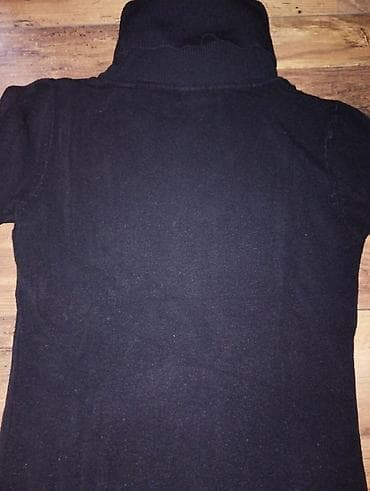 Rolka od trikotaže M/L nova nošena dva puta na lalafo.rs — 2 Rolka od trikotaže M/L nova nošena dva puta — 2