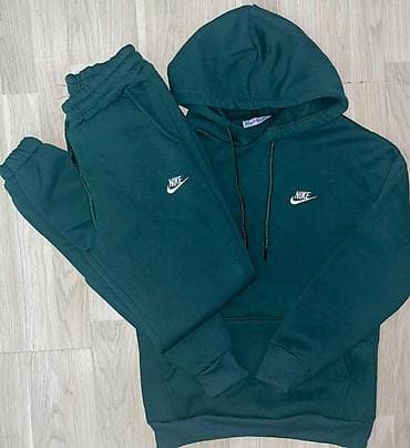 Nike komplet trenerke – dukserica s kapuljačom i donji deo - Model na lalafo.rs — 6 Nike komplet trenerke – dukserica s kapuljačom i donji deo - Model — 6