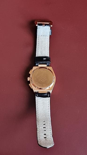 IWC Schaffhausen hronograf ručni sat - Kućište u zlatnom tonu sa na lalafo.rs — 8 IWC Schaffhausen hronograf ručni sat - Kućište u zlatnom tonu sa — 8