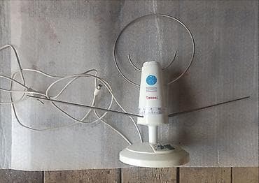 Sobne antene sa slika dve na struju, cena je za obe na lalafo.rs — 1 Sobne antene sa slika dve na struju, cena je za obe — 1