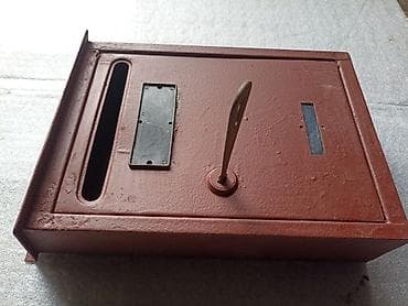 Poštansko sanduče sa prves četri slike, dimenzije 27 cm x 19 cm x 6 na lalafo.rs — 4 Poštansko sanduče sa prves četri slike, dimenzije 27 cm x 19 cm x 6 — 4