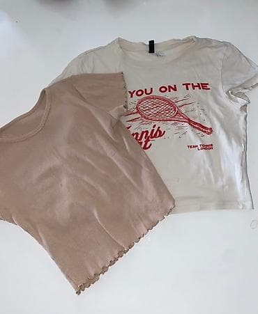 Dve ženske kratke majice (set). - Model 1: krem-bela majica sa na lalafo.rs — 1 Dve ženske kratke majice (set). - Model 1: krem-bela majica sa — 1