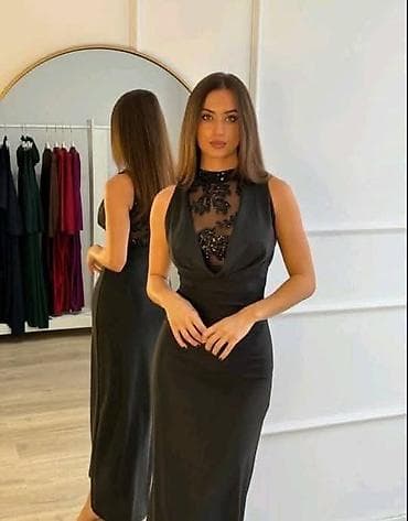 Elegantna duga haljina bez rukava sa čipkanim gornjim delom i visokim na lalafo.rs — 1 Elegantna duga haljina bez rukava sa čipkanim gornjim delom i visokim — 1