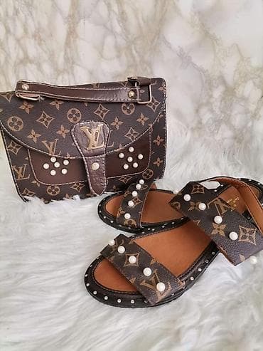 Sandale 2200
Kompleti 3500 na lalafo.rs — 2 Sandale 2200
Kompleti 3500 — 2