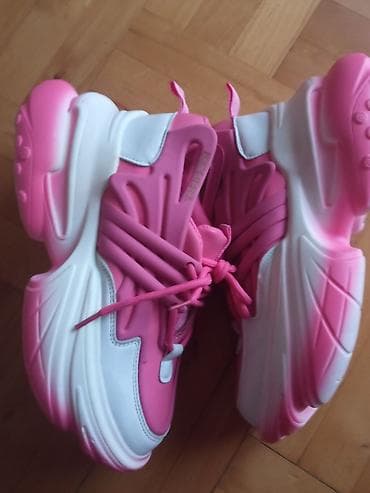 DIESEL ženske patike Novo! 40 logo uslikan. Uživo mnogo lepše na lalafo.rs — 2 DIESEL ženske patike Novo! 40 logo uslikan. Uživo mnogo lepše — 2