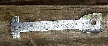 Stara saračka alatka. Stara saračka alatka. Ručni rad. Teška, masivna na lalafo.rs — 5 Stara saračka alatka. Stara saračka alatka. Ručni rad. Teška, masivna — 5