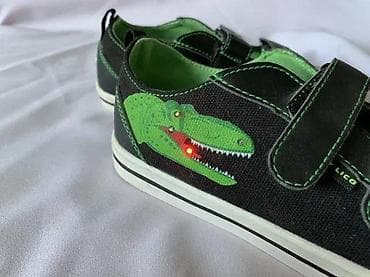 za svaki dan: KVALITETNE DEČIJE PATIKE, TEKSTIL, BR 33, AKCIJA! | Kvalitetne nove na lalafo.rs — 3 za svaki dan: KVALITETNE DEČIJE PATIKE, TEKSTIL, BR 33, AKCIJA! | Kvalitetne nove — 3