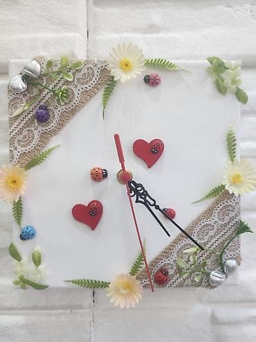 Ručno rađen zidni sat – kvadratno platno sa dekoracijom - Dimenzije na lalafo.rs — 7 Ručno rađen zidni sat – kvadratno platno sa dekoracijom - Dimenzije — 7