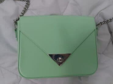 Elegantna torbica, Mona, Materijal: Koža na lalafo.rs Elegantna torbica, Mona, Materijal: Koža