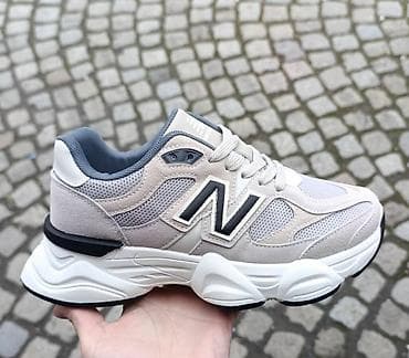 New Balance patike – chunky silueta za svakodnevno nošenje - Model na lalafo.rs New Balance patike – chunky silueta za svakodnevno nošenje - Model