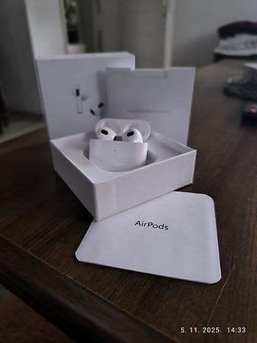 Electronics: Prodajem svoje Airpods 3. generacije kupljene 2024 godine. Slusalice at lalafo.rs — 1 Electronics: Prodajem svoje Airpods 3. generacije kupljene 2024 godine. Slusalice — 1