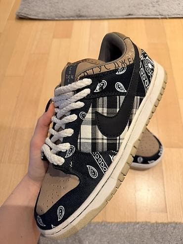 Nike SB Dunk Low “Travis Scott” – patike sa karakterističnim bandana i na lalafo.rs — 5 Nike SB Dunk Low “Travis Scott” – patike sa karakterističnim bandana i — 5