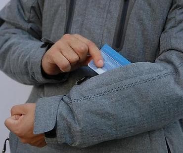 Muška zimska jakna – siva, sa kapuljačom - Topla, podstavljena zimska na lalafo.rs Muška zimska jakna – siva, sa kapuljačom - Topla, podstavljena zimska