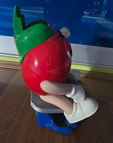 MM - M&M bonbone se ubace, i kad se povuce ruka ispadaju. Igracka na lalafo.rs — 4 MM - M&M bonbone se ubace, i kad se povuce ruka ispadaju. Igracka — 4