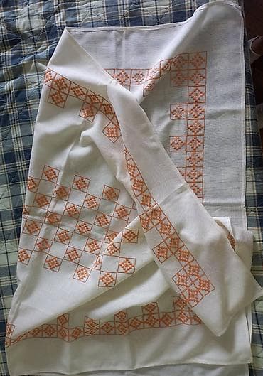 Novi stolnjak 170×120cm. Boja bledokrem ili bledobež sa narandžastim na lalafo.rs — 3 Novi stolnjak 170×120cm. Boja bledokrem ili bledobež sa narandžastim — 3
