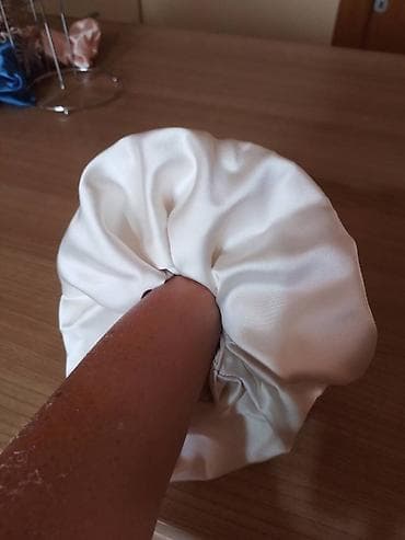 Velika satenska gumica za kosu (scrunchie) - Materijal: glatki na lalafo.rs — 2 Velika satenska gumica za kosu (scrunchie) - Materijal: glatki — 2