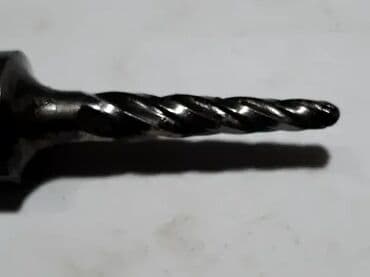 Milling Cutters: Glodalo spiralno konusno 4mm/7mm cetvoropero Prihvat MK2 JAL 310 at lalafo.rs — 2 Milling Cutters: Glodalo spiralno konusno 4mm/7mm cetvoropero Prihvat MK2 JAL 310 — 2