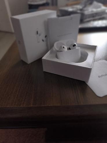 Electronics: Prodajem svoje Airpods 3. generacije kupljene 2024 godine. Slusalice at lalafo.rs — 2 Electronics: Prodajem svoje Airpods 3. generacije kupljene 2024 godine. Slusalice — 2