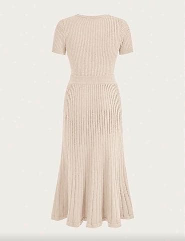 dve suknje po: Damski pleteni komplet u bež boji – top i suknja. - Materijal at lalafo.rs — 1 dve suknje po: Damski pleteni komplet u bež boji – top i suknja. - Materijal — 1