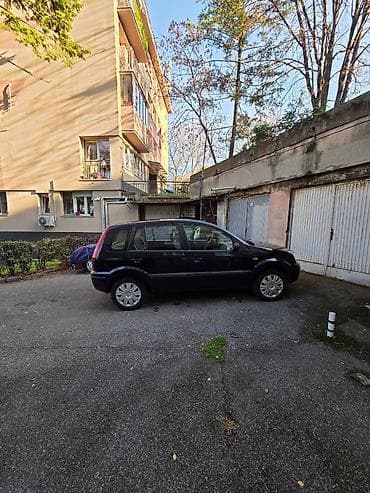 Transport: Ford Fusion – gradski mini-SUV/karavan, petoro vrata, tamno plava at lalafo.rs — 3 Transport: Ford Fusion – gradski mini-SUV/karavan, petoro vrata, tamno plava — 3