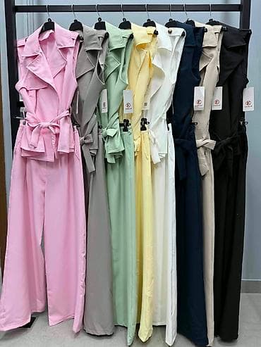 Overalls: Komplet
Cena 4100
Uni vel.
V25 at lalafo.rs — 3 Overalls: Komplet
Cena 4100
Uni vel.
V25 — 3