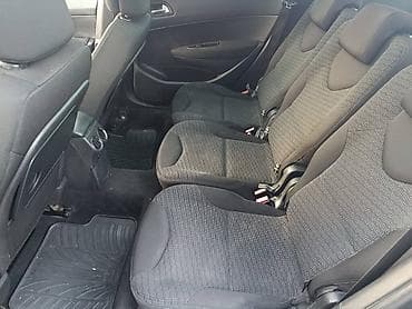 Peugeot 308 SW 2008. g. 1,6 HDI 80Kw, registrovan do 07.2026. Auto je at lalafo.rs — 3 Peugeot 308 SW 2008. g. 1,6 HDI 80Kw, registrovan do 07.2026. Auto je — 3