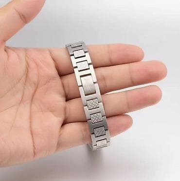 Narukvica Lacoste hirurški čelik
Cena:2200din at lalafo.rs — 7 Narukvica Lacoste hirurški čelik
Cena:2200din — 7