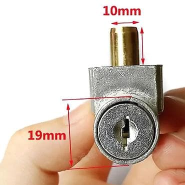 Količine ograničene, poručite na vreme. Nova kvalitetna bravica na lalafo.rs — 4 Količine ograničene, poručite na vreme. Nova kvalitetna bravica — 4