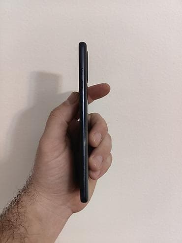 Samsung A51 dual sim, sim free sa 4/128gb memorije. Telefon dobro na lalafo.rs — 2 Samsung A51 dual sim, sim free sa 4/128gb memorije. Telefon dobro — 2