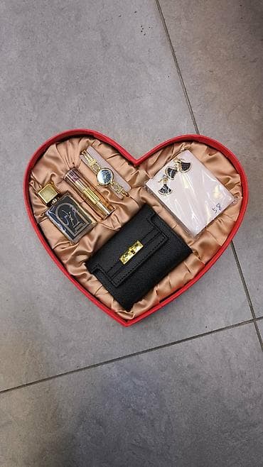 Zenski poklon setovi at lalafo.rs — 7 Zenski poklon setovi — 7