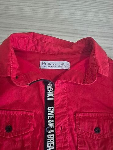 Crvena košulja za dečake sa dugim rukavima, veličine 2-3 godine na lalafo.rs — 2 Crvena košulja za dečake sa dugim rukavima, veličine 2-3 godine — 2