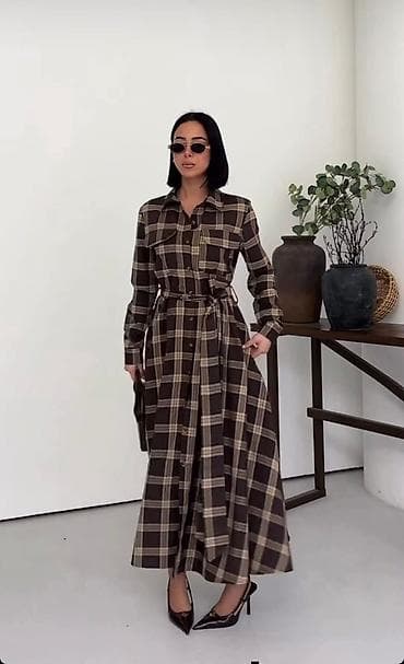 Duga košulja-haljina na kopčanje, sa kockastim (kariranim) printom na lalafo.rs Duga košulja-haljina na kopčanje, sa kockastim (kariranim) printom