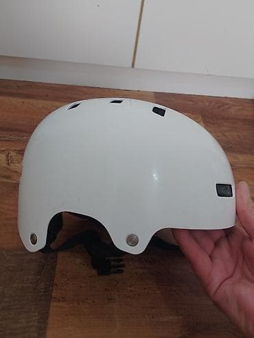Oprema za bicikliste: BELL zaštitna kaciga za bicikl/rolere/skate – bela vel S 51-55 cm - na lalafo.rs — 7 Oprema za bicikliste: BELL zaštitna kaciga za bicikl/rolere/skate – bela vel S 51-55 cm - — 7