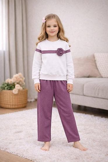 Kids' costumes: Dečiji komplet trenerke za devojčice – dvoslojni set - Gornji deo at lalafo.rs — 1 Kids' costumes: Dečiji komplet trenerke za devojčice – dvoslojni set - Gornji deo — 1